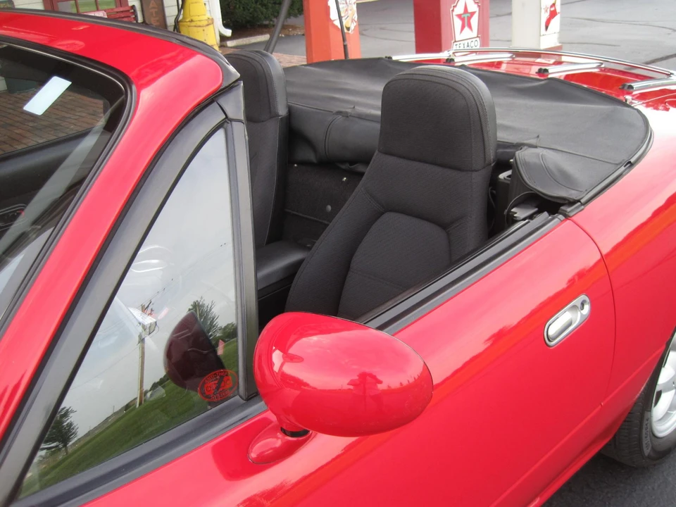 1990 Mazda NA MX-5 Miata - Image 22 of 31