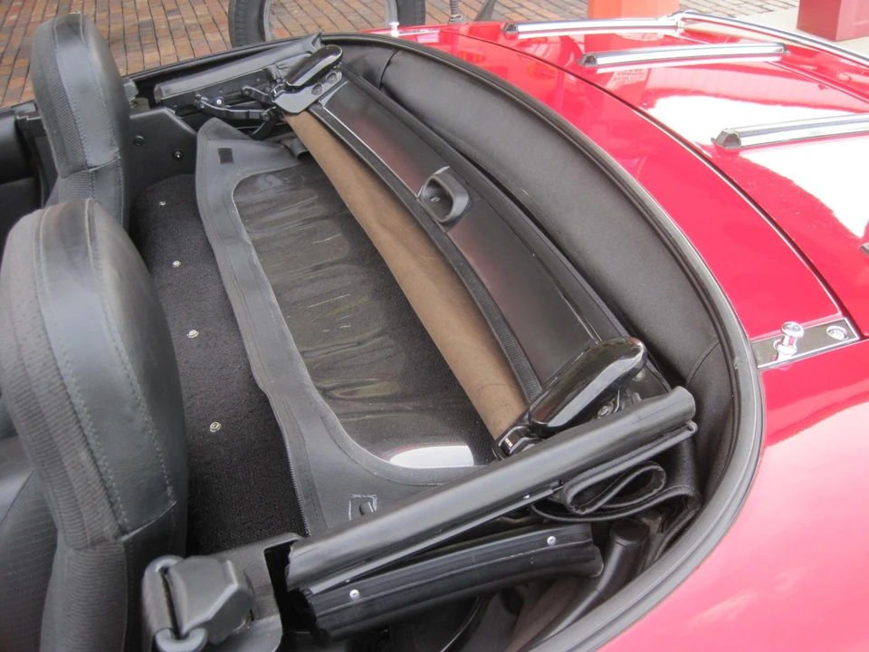 1990 Mazda NA MX-5 Miata - Image 23 of 31