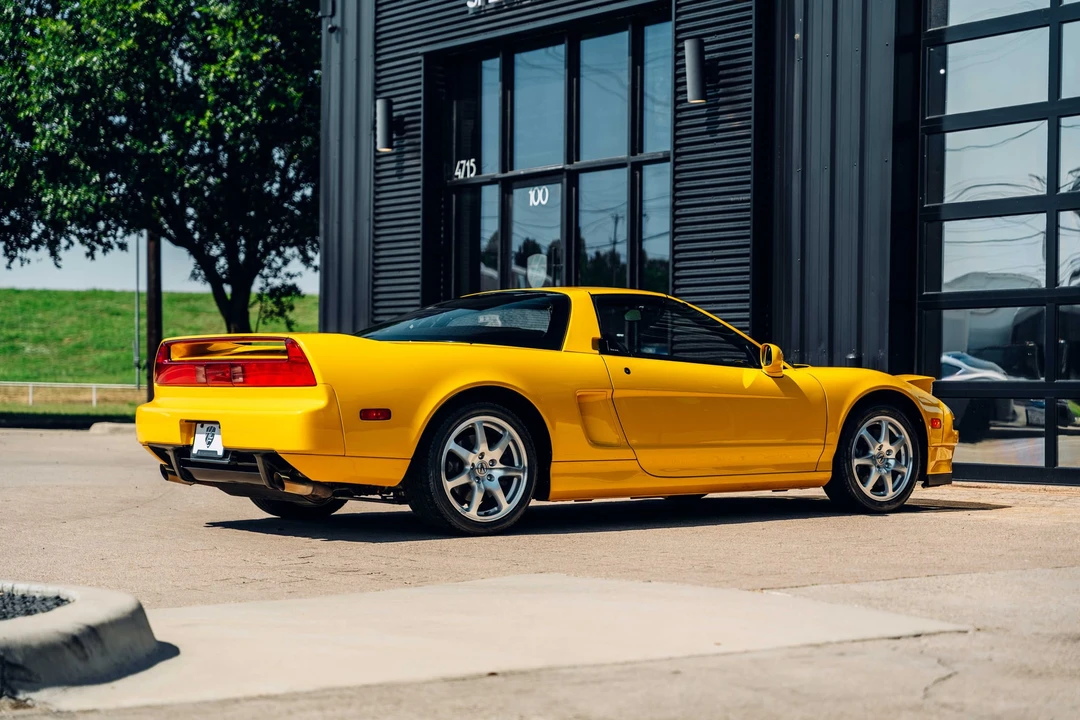 2000 Acura NA2 NSX - Image 11 of 31