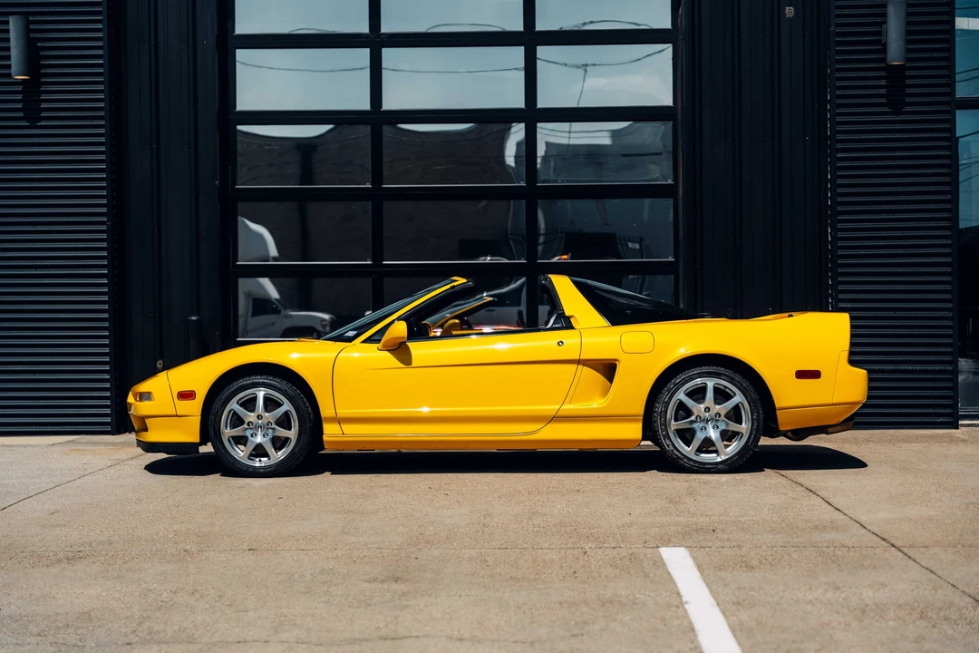 2000 Acura NA2 NSX - Image 17 of 31