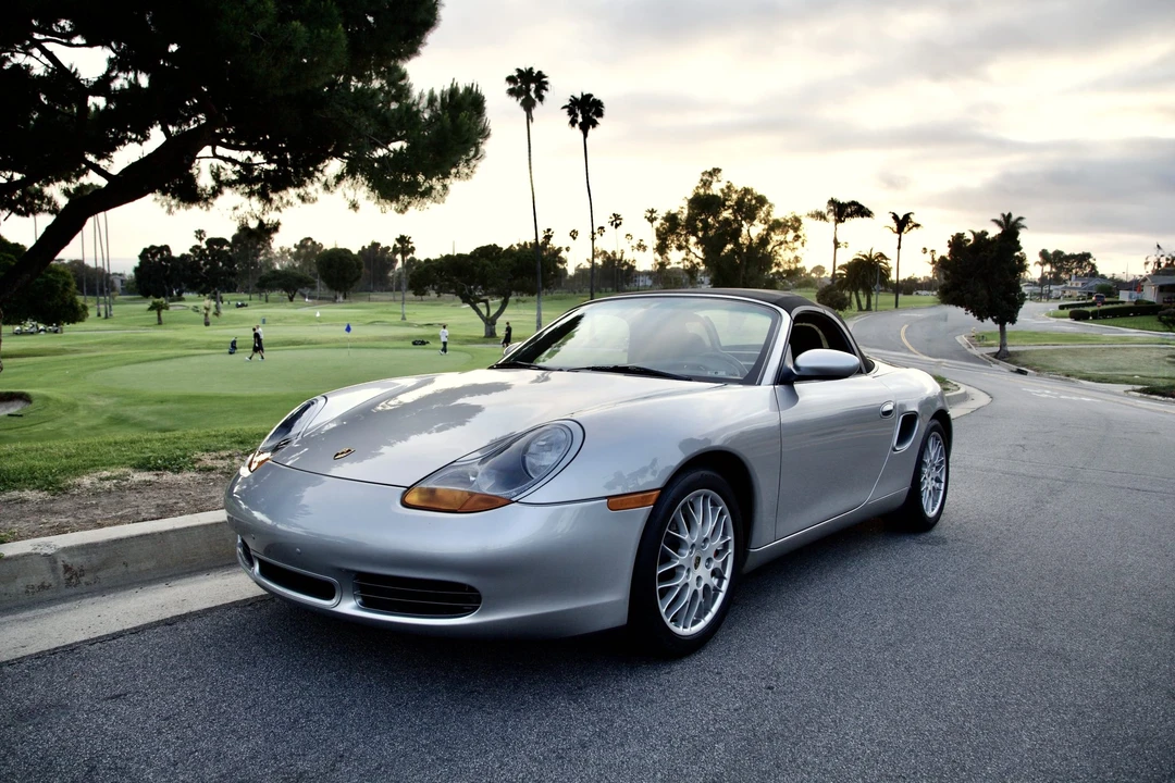 2001 Porsche 986 Boxster S - Image 13 of 31