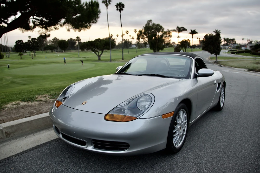 2001 Porsche 986 Boxster S - Image 14 of 31