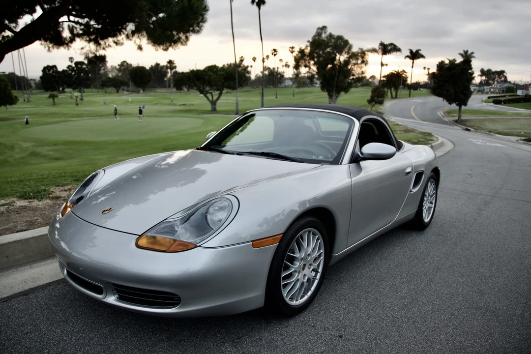 2001 Porsche 986 Boxster S - Image 16 of 31