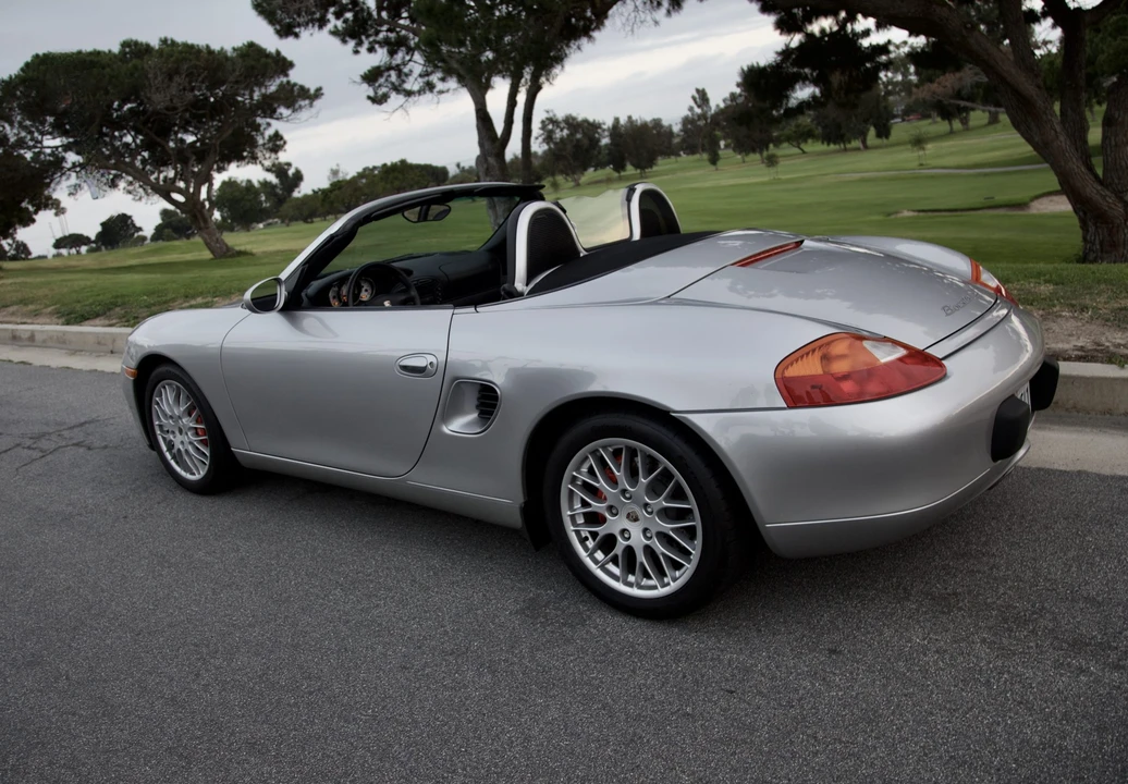 2001 Porsche 986 Boxster S - Image 5 of 31