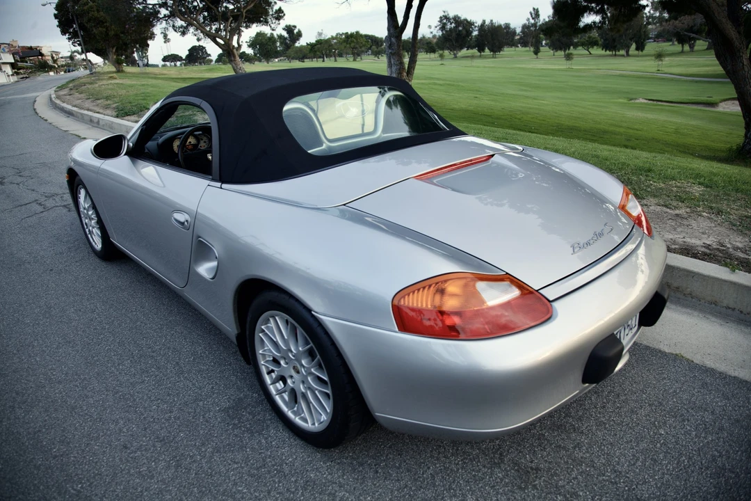 2001 Porsche 986 Boxster S - Image 24 of 31