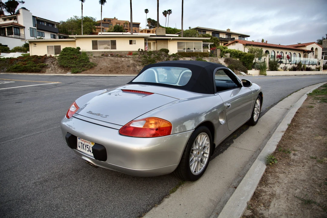 2001 Porsche 986 Boxster S - Image 28 of 31