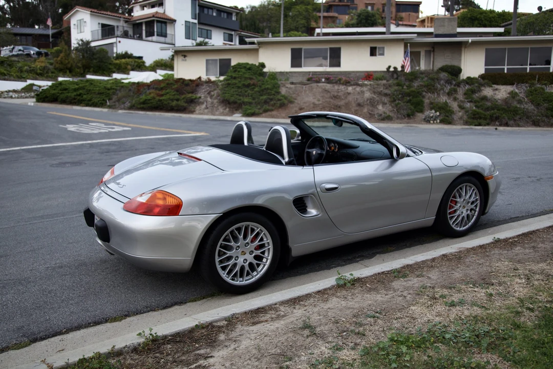 2001 Porsche 986 Boxster S - Image 8 of 31