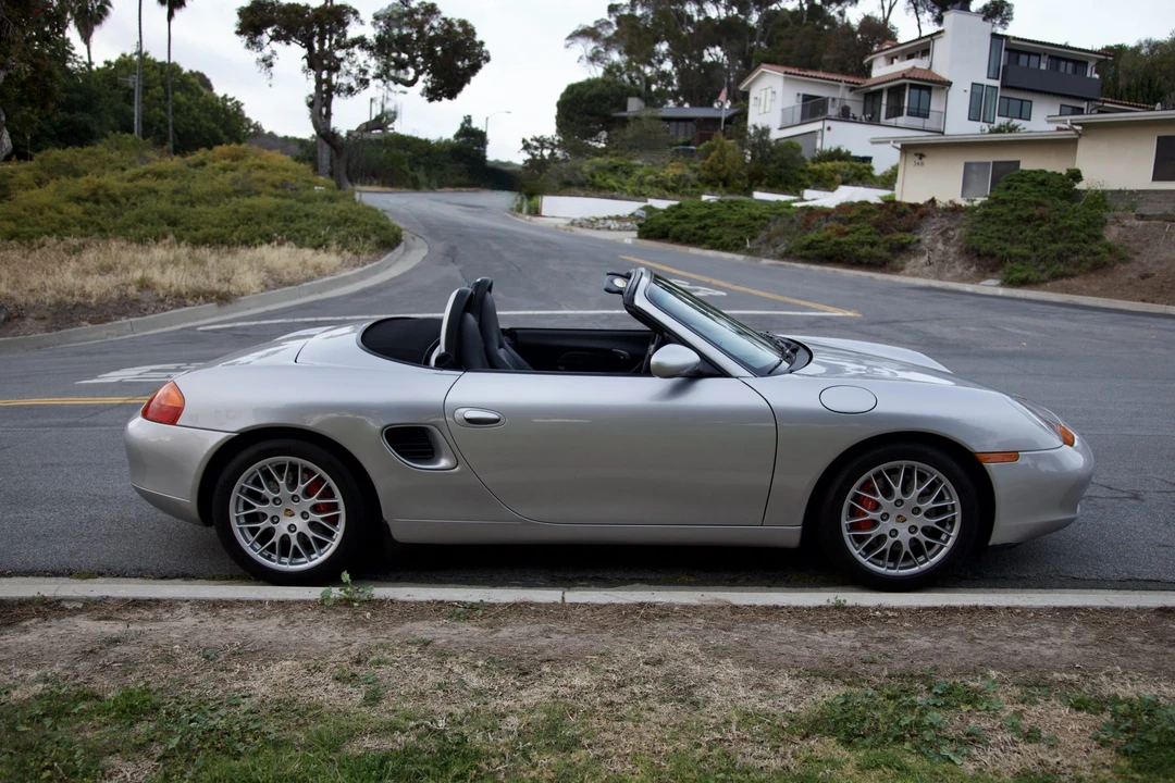 2001 Porsche 986 Boxster S - Image 9 of 31