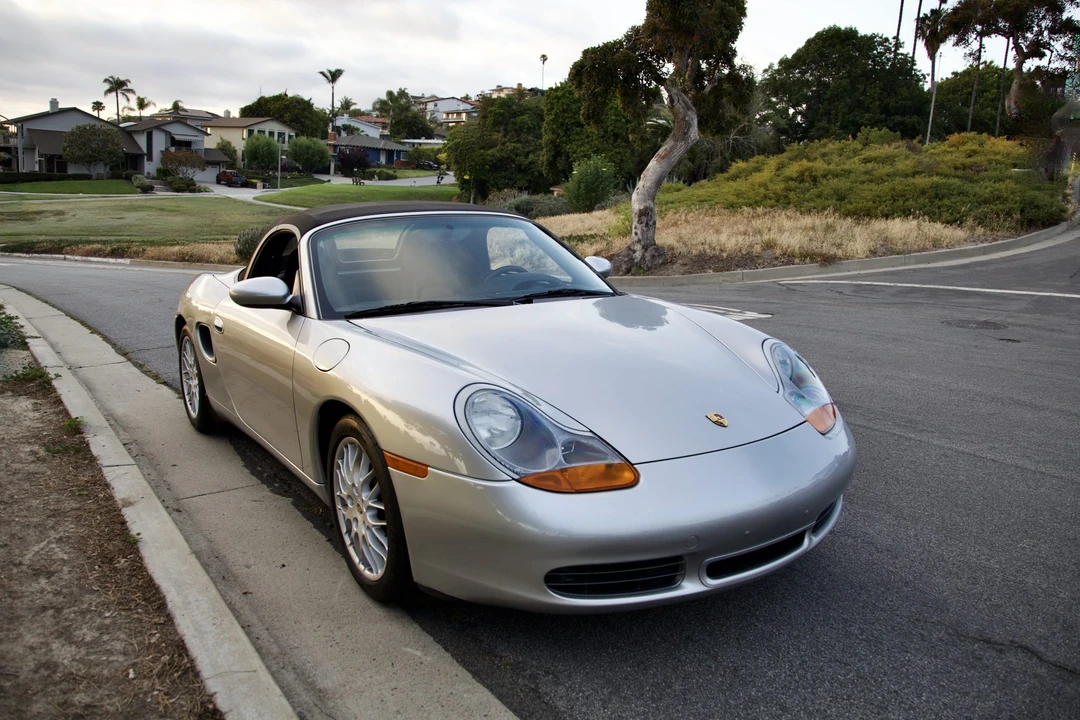 2001 Porsche 986 Boxster S - Image 11 of 31