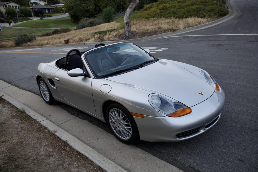 2001 Porsche 986 Boxster S - Image 12 of 31