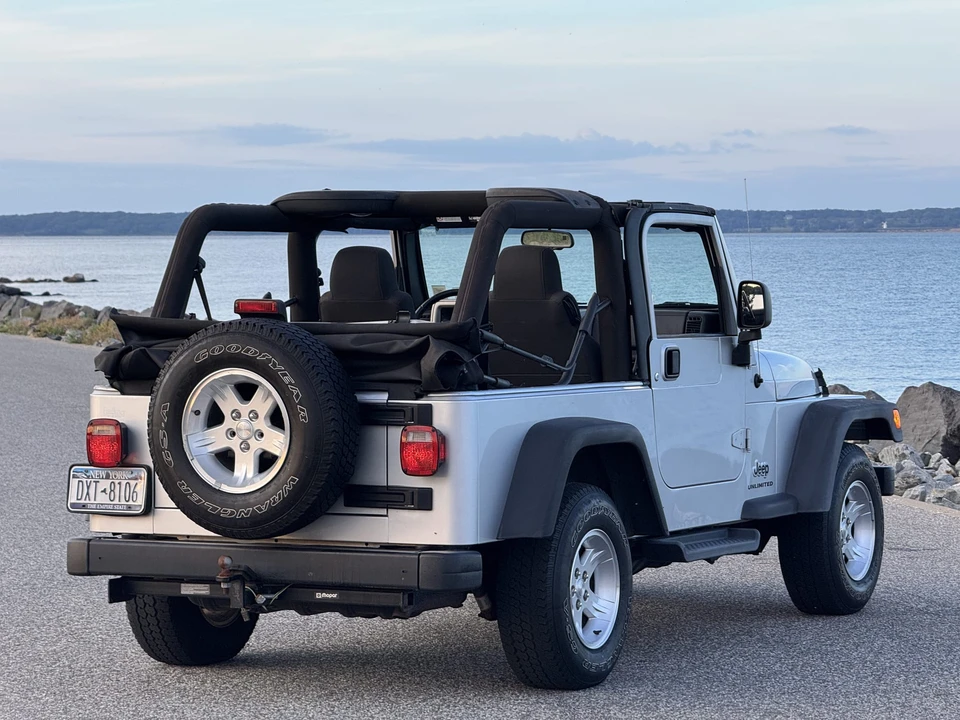 2006 Jeep TJ Wrangler - Image 18 of 31