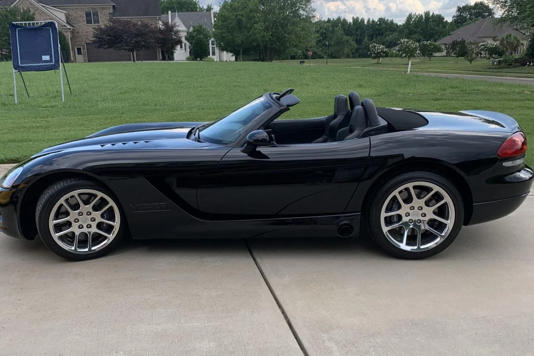 2003 Dodge Viper 3rd Gen - Image 3 of 31
