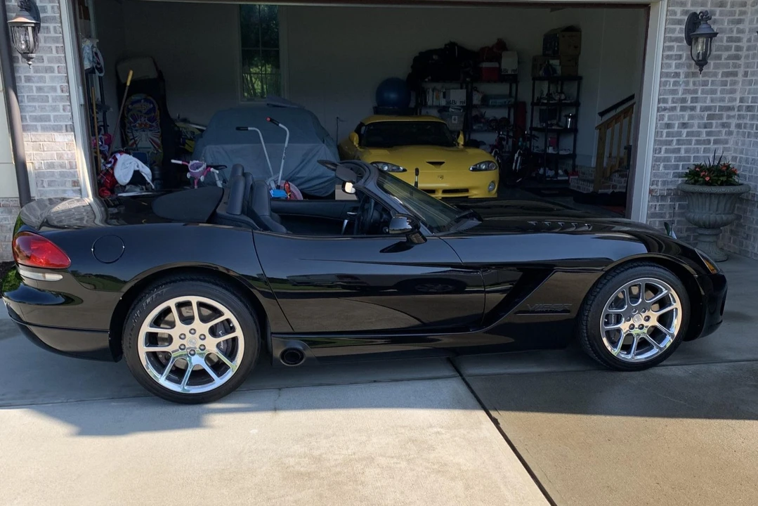 2003 Dodge Viper 3rd Gen - Image 10 of 31