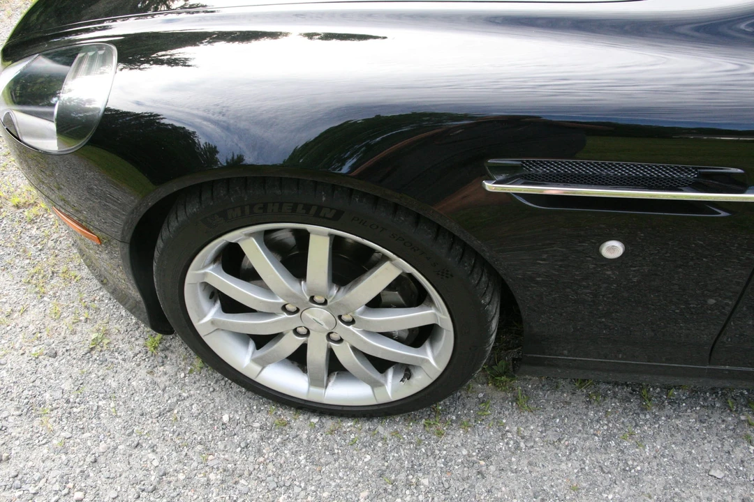 2007 Aston Martin DB9 - Image 24 of 31