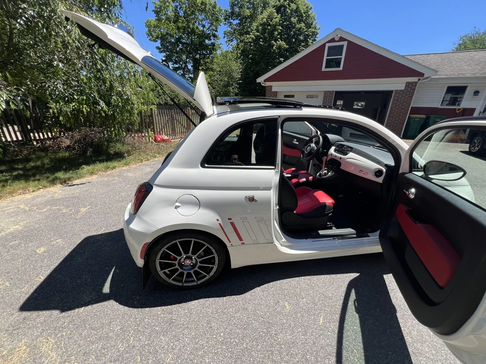 2015 Fiat Abarth 500 - Image 22 of 31
