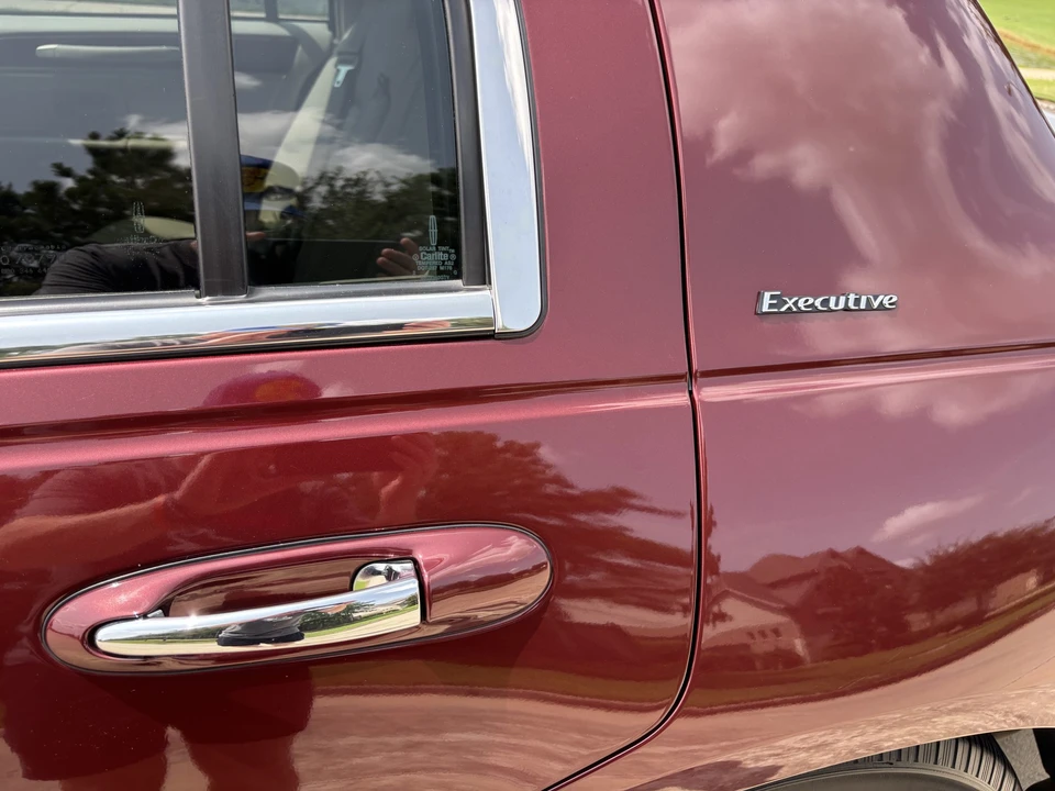 2003 Lincoln Town Car - Image 23 of 31