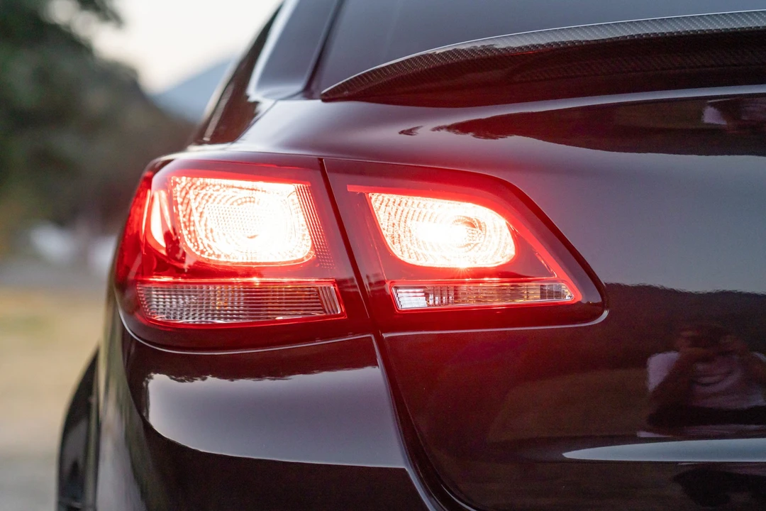 2015 Chevrolet SS - Image 13 of 31