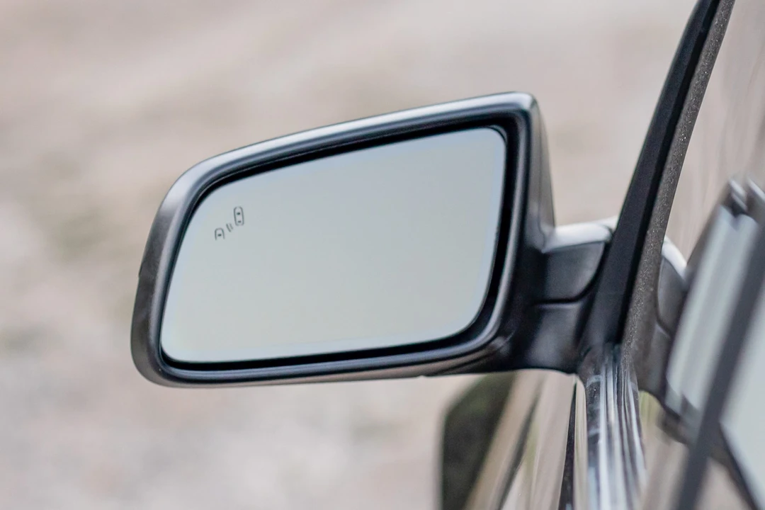 2015 Chevrolet SS - Image 23 of 31