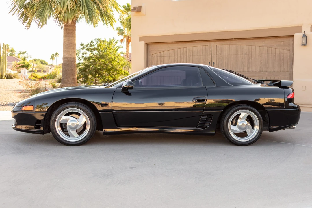 1992 Mitsubishi 3000GT Series 1 - Image 2 of 31