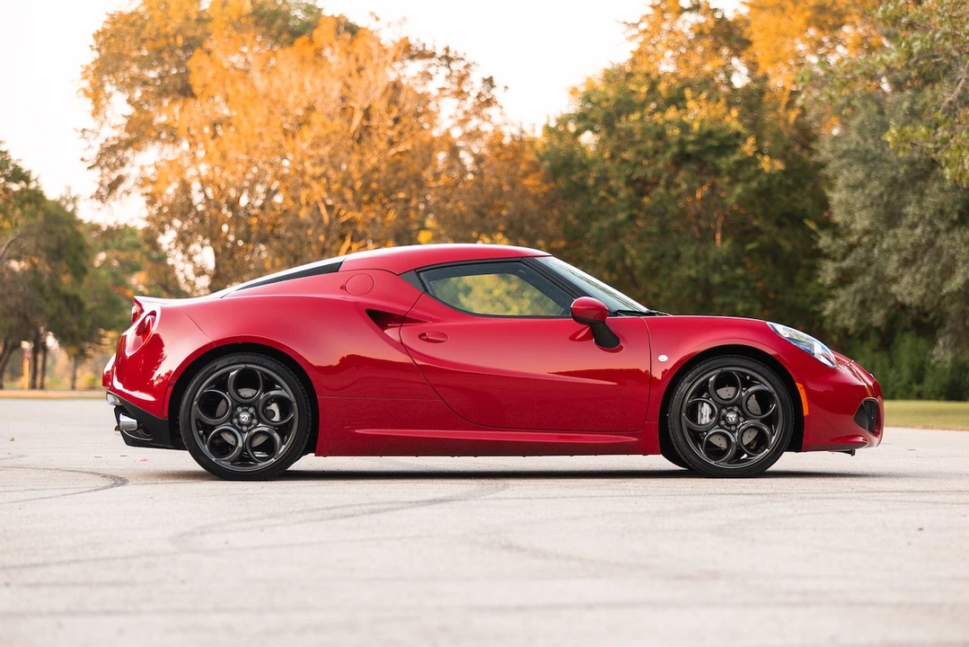 2018 Alfa Romeo 4C Coupe - Image 7 of 31