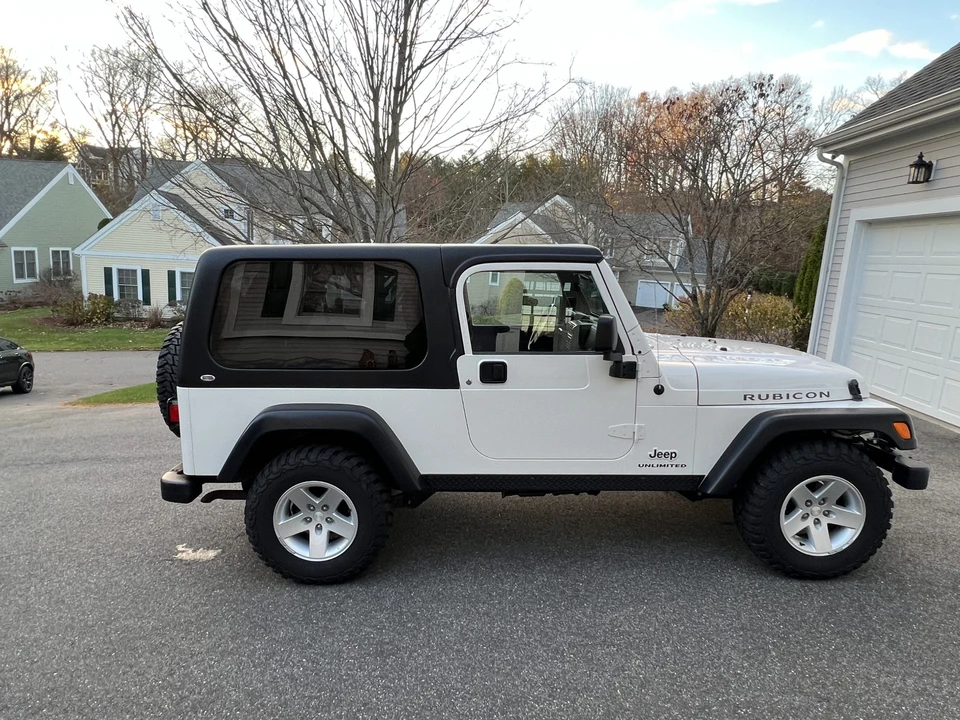 2005 Jeep TJ Wrangler - Image 9 of 31