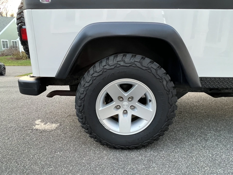 2005 Jeep TJ Wrangler - Image 24 of 31