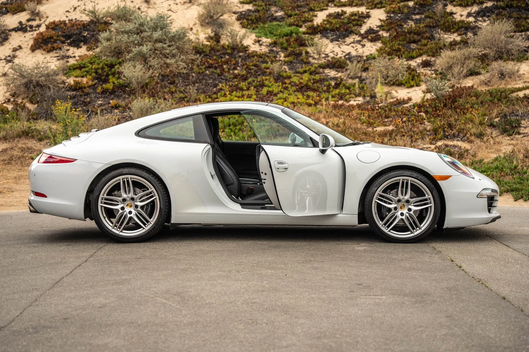 2015 Porsche 991 Carrera - Image 22 of 31