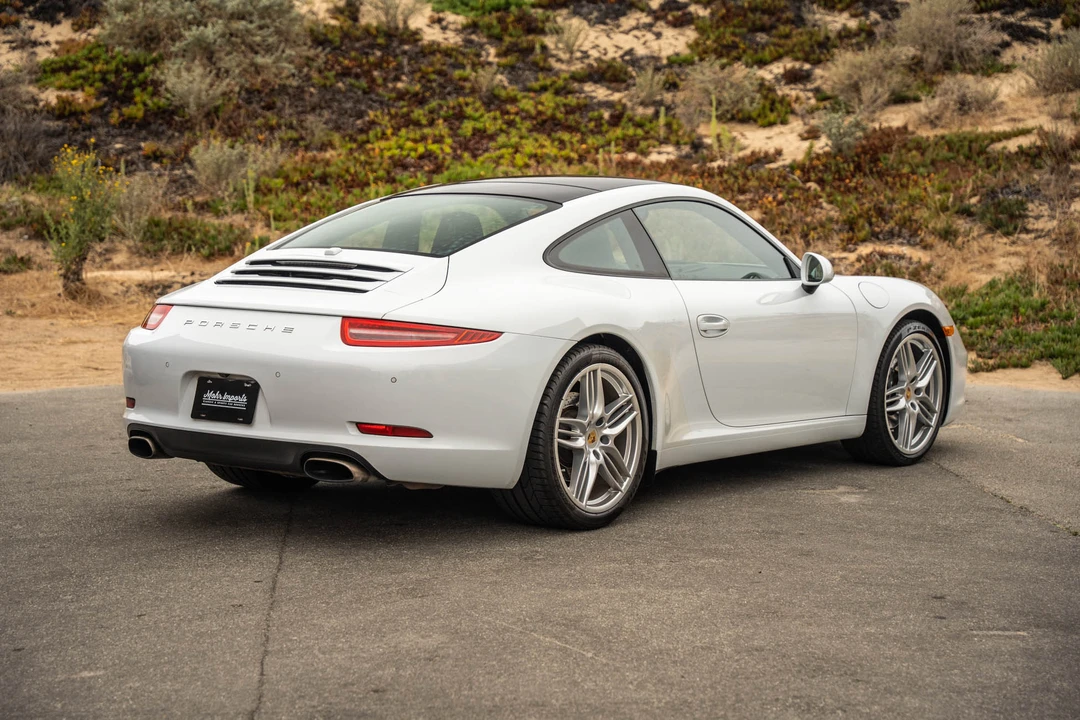 2015 Porsche 991 Carrera - Image 25 of 31
