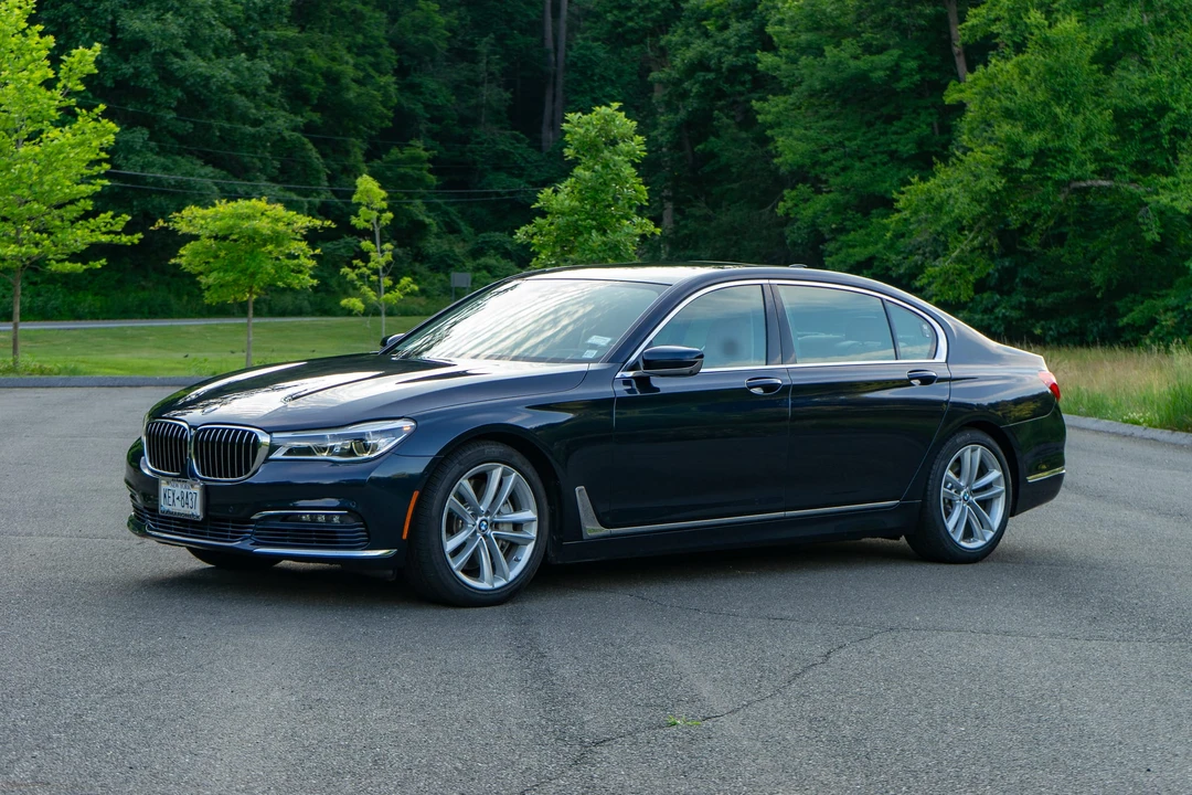 2017 BMW G11/G12 750i & M760i Sedan - Image 29 of 31