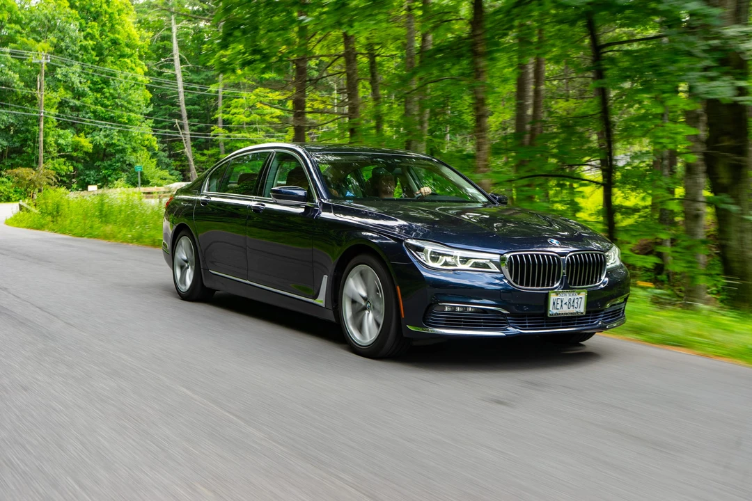 2017 BMW G11/G12 750i & M760i Sedan - Image 2 of 31
