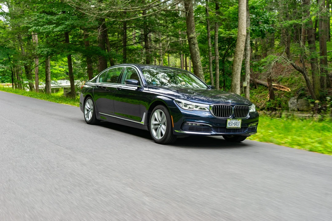 2017 BMW G11/G12 750i & M760i Sedan - Image 5 of 31
