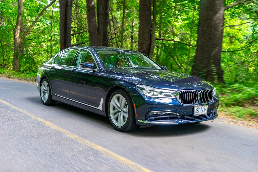 2017 BMW G11/G12 750i & M760i Sedan - Image 10 of 31