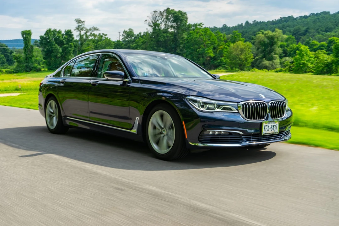 2017 BMW G11/G12 750i & M760i Sedan - Image 13 of 31