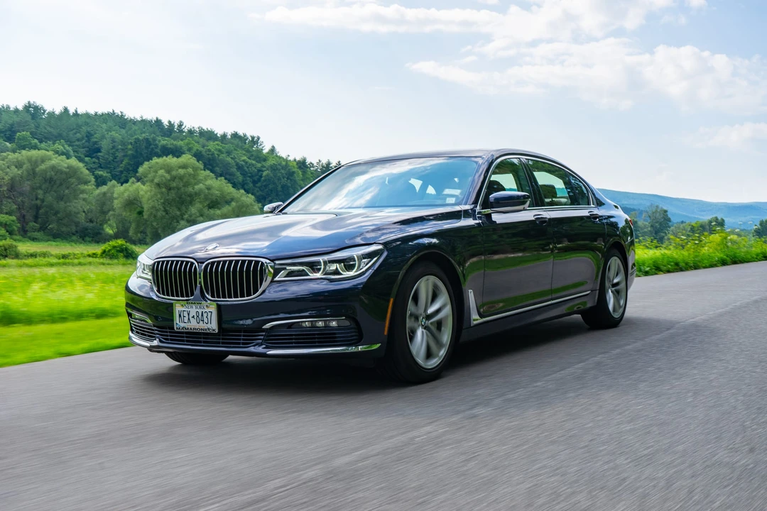 2017 BMW G11/G12 750i & M760i Sedan - Image 26 of 31