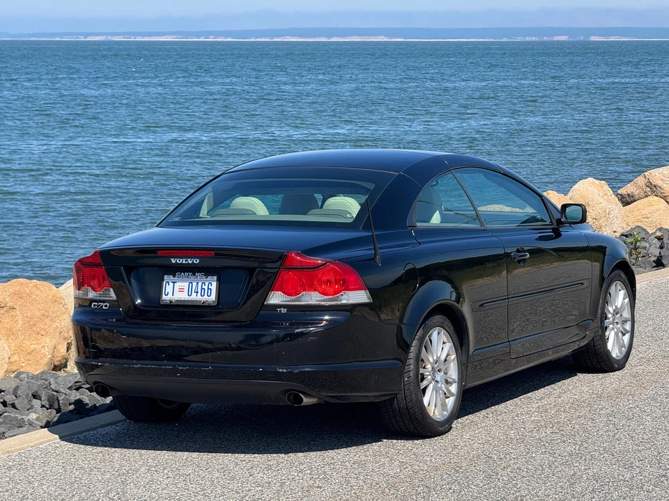 2006 Volvo C70 2nd Gen - Image 12 of 31
