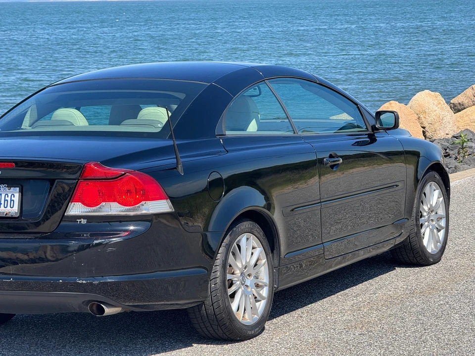 2006 Volvo C70 2nd Gen - Image 26 of 31