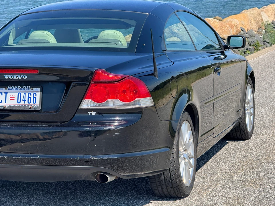 2006 Volvo C70 2nd Gen - Image 24 of 31