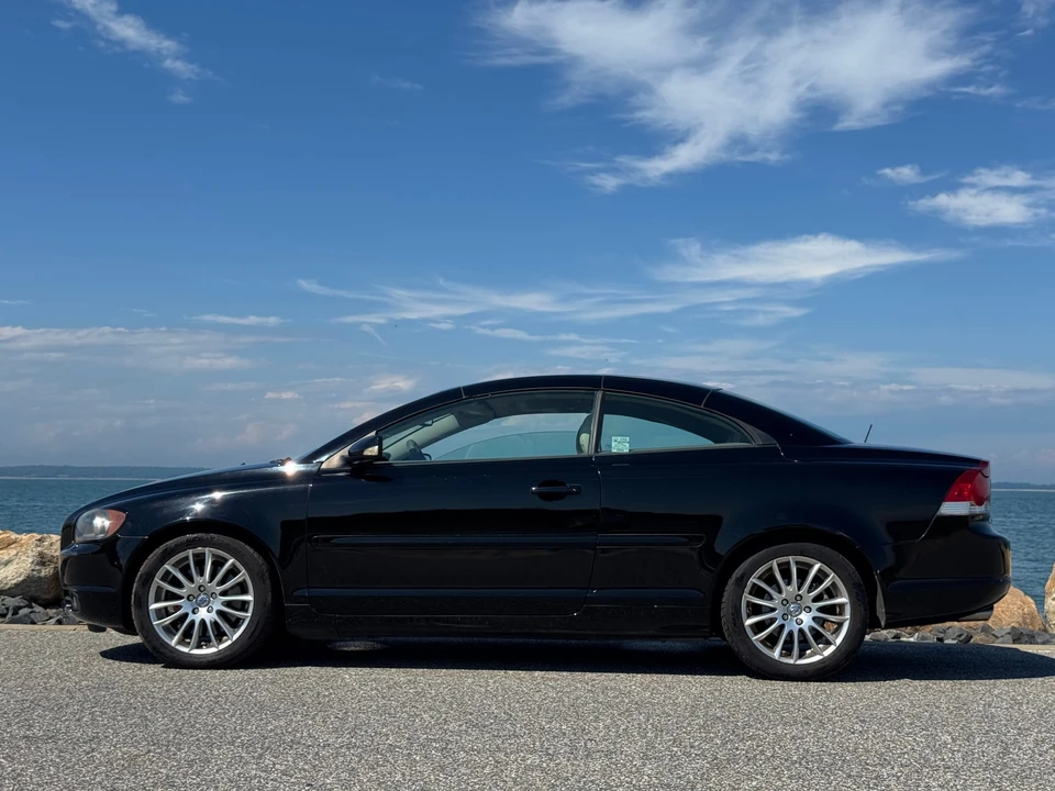 2006 Volvo C70 2nd Gen - Image 15 of 31