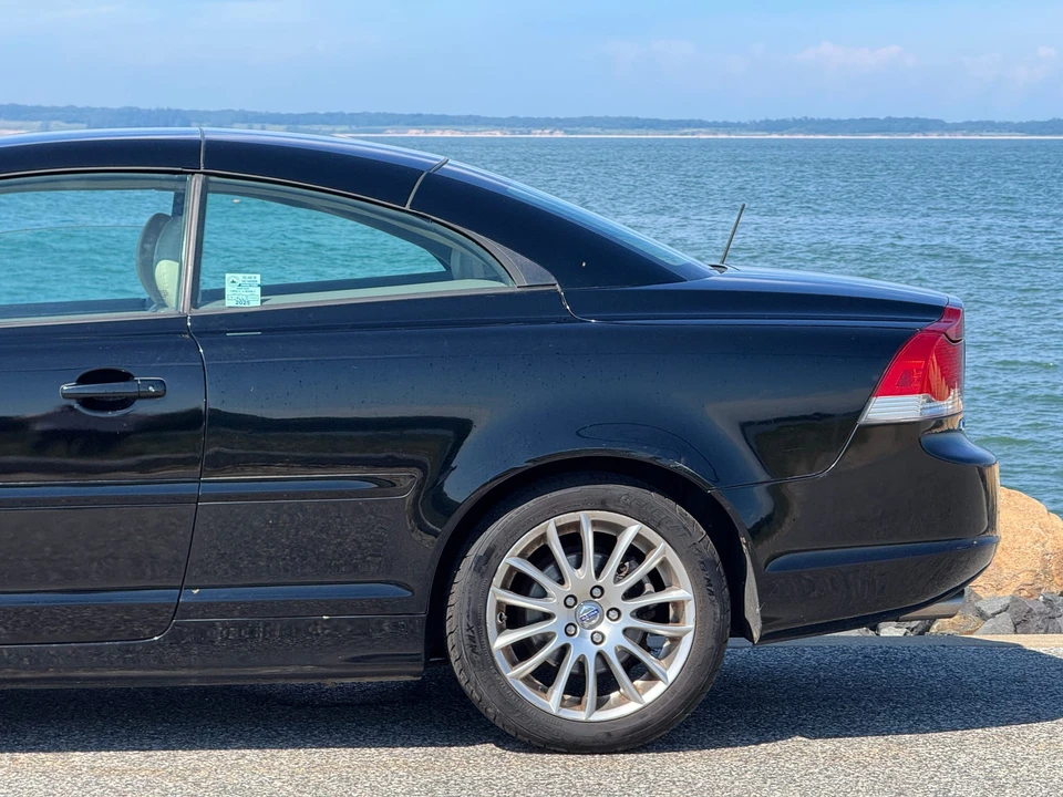 2006 Volvo C70 2nd Gen - Image 22 of 31