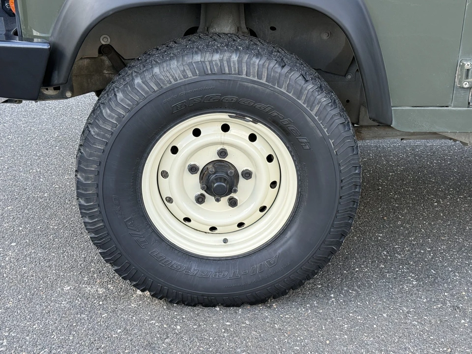 1993 Land Rover Defender 110 - Image 26 of 31