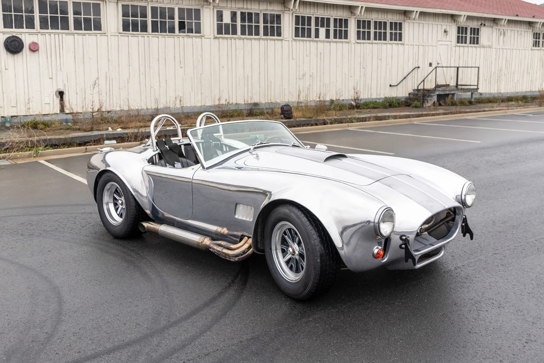 Shelby Cobra Replica - Image 11 of 31