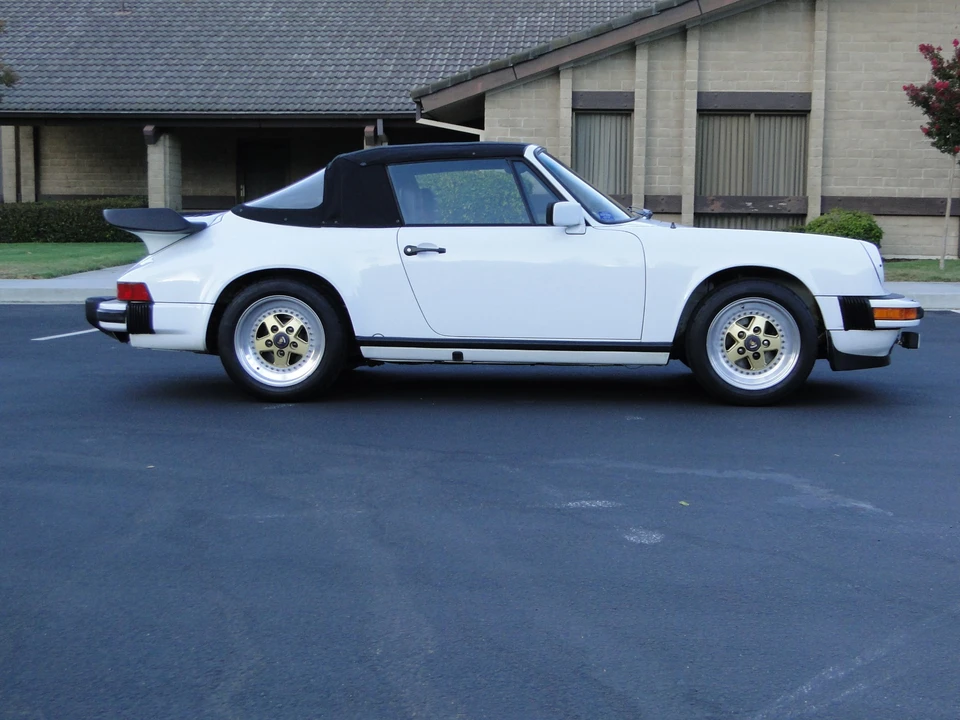 1983 Porsche 911 Carrera SC - Image 16 of 31