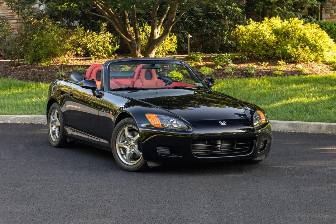 2002 Honda AP1 S2000 - Image 2 of 31