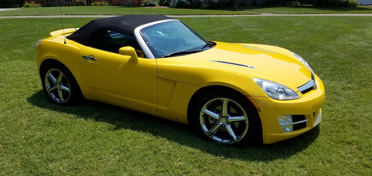 2007 Saturn Sky - Image 2 of 31