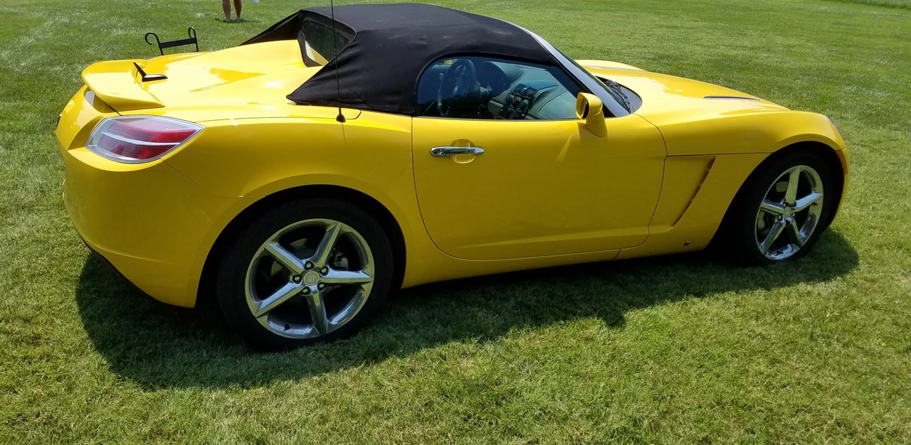 2007 Saturn Sky - Image 7 of 31