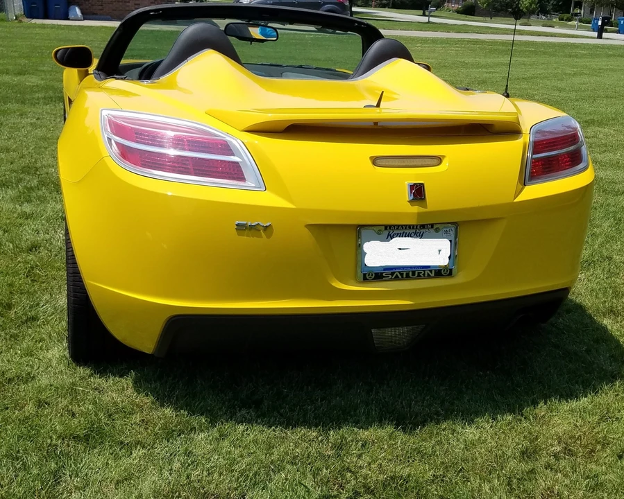 2007 Saturn Sky - Image 11 of 31