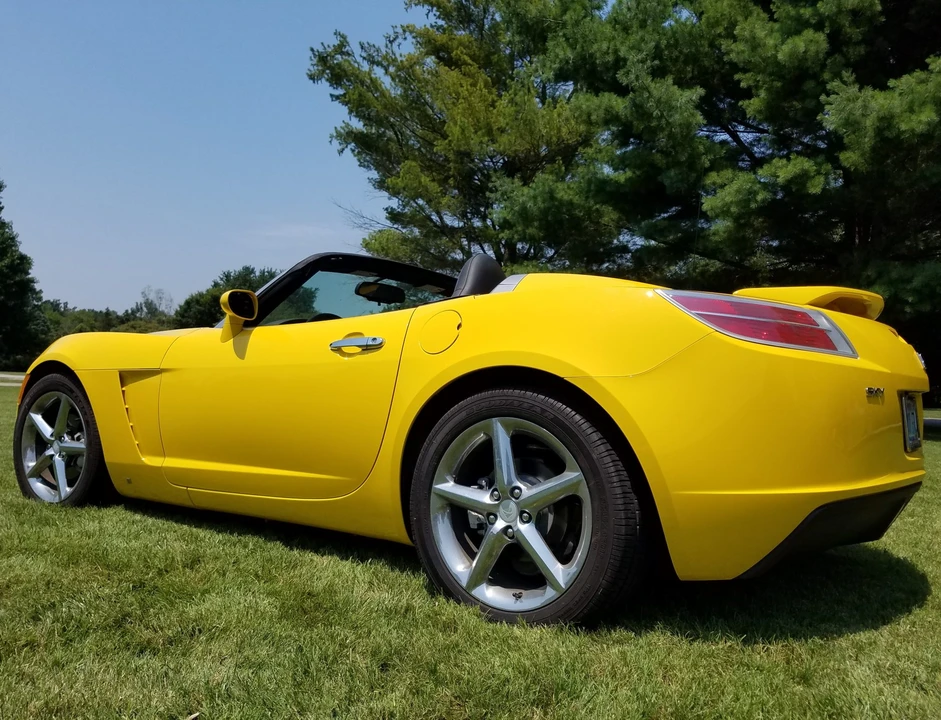 2007 Saturn Sky - Image 10 of 31