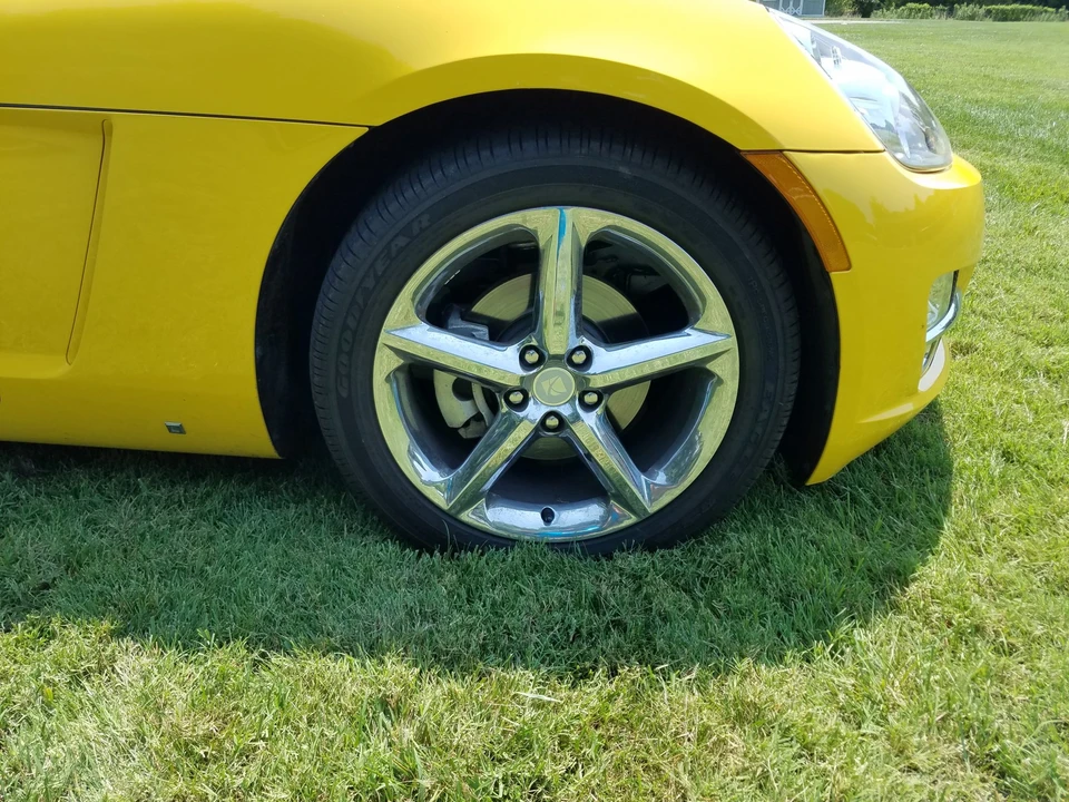 2007 Saturn Sky - Image 20 of 31