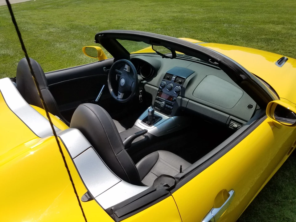 2007 Saturn Sky - Image 24 of 31