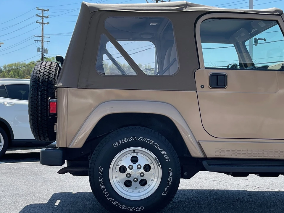 1999 Jeep TJ Wrangler - Image 21 of 31